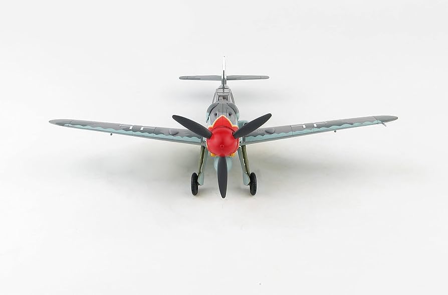 ❶　ホビーマスター　1/48　メッサーシュミット Bf109G-6　戦闘機 模型 メッサーシュミット Bf109G-6・キューベルワーゲン82型セット